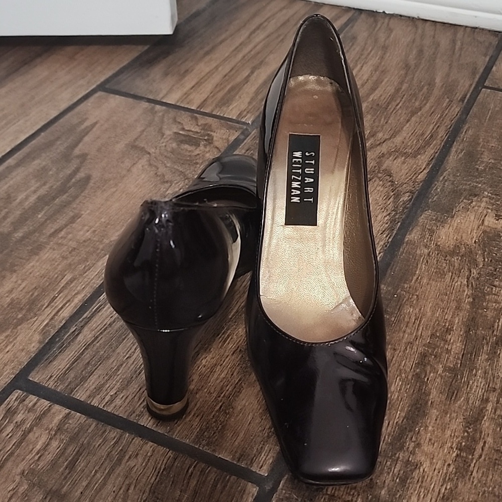 Stuart Weitzman Brown Gold Heels Size 8.5​​​ Narrow Professional Classic​​